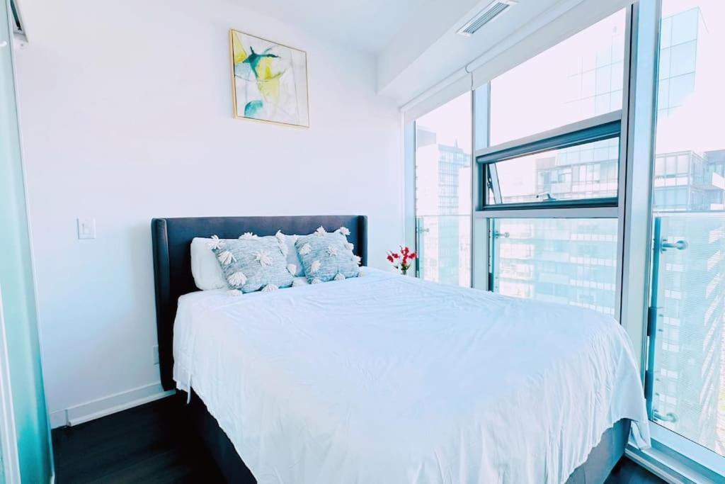 New Superior Lakeview Luxury Top Floor 3-Bedroom Suite On 48Th Floor Toronto Exterior photo