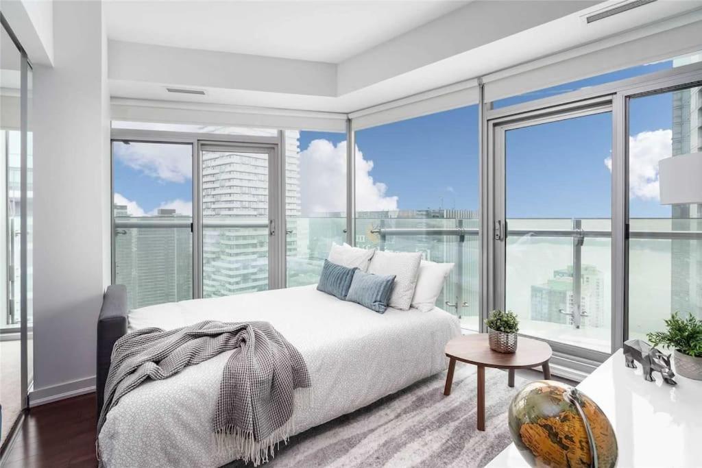 New Superior Lakeview Luxury Top Floor 3-Bedroom Suite On 48Th Floor Toronto Exterior photo