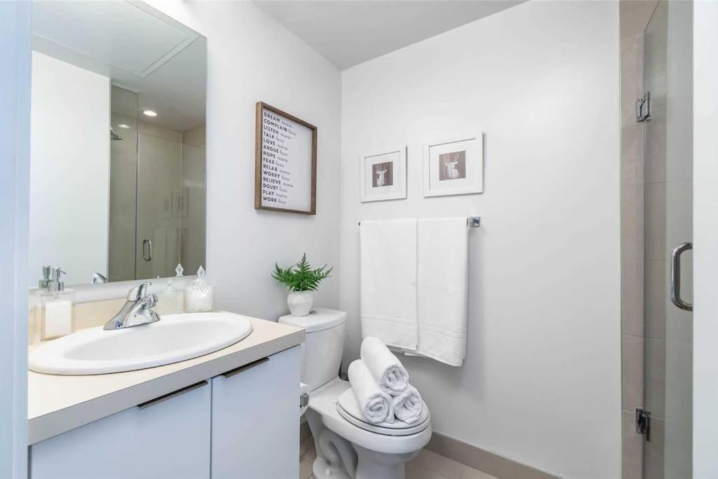 New Superior Lakeview Luxury Top Floor 3-Bedroom Suite On 48Th Floor Toronto Exterior photo