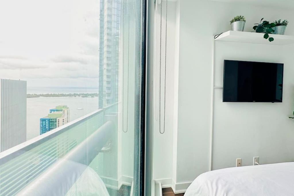 New Superior Lakeview Luxury Top Floor 3-Bedroom Suite On 48Th Floor Toronto Exterior photo